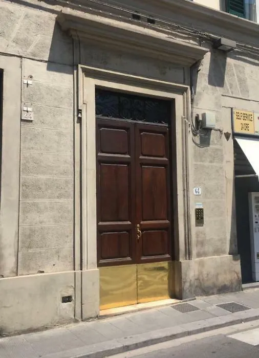 Florence Fiorino Apartment-1